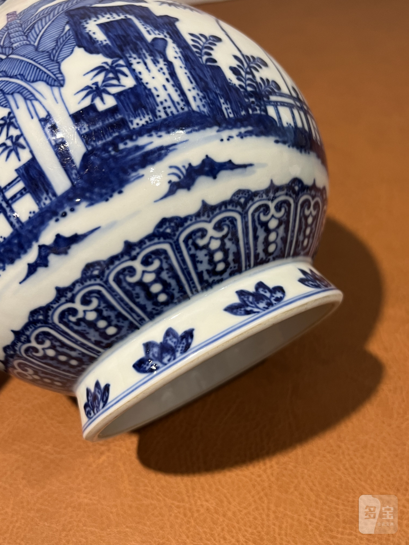 清乾隆 青花洞石芭蕉纹玉壶春瓶 - 图8